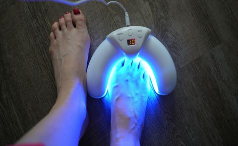 Hewelth™ BioClear-At-Home Laser Device Helping Seniors Fight Fungus