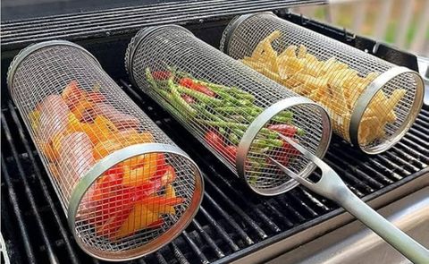 Rolling Grill Basket-This Is Changing BBQs Forever (And It’s Genius)